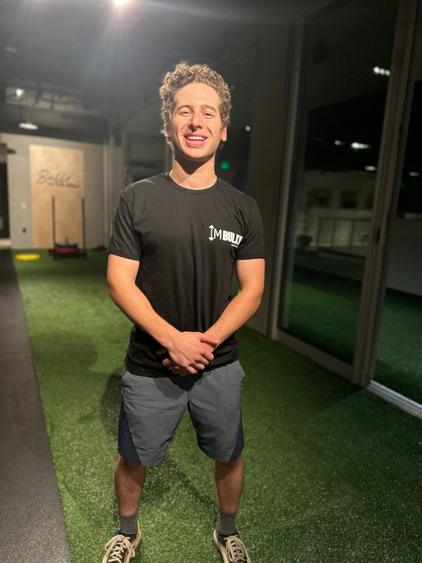 THE CLASSIC TEE